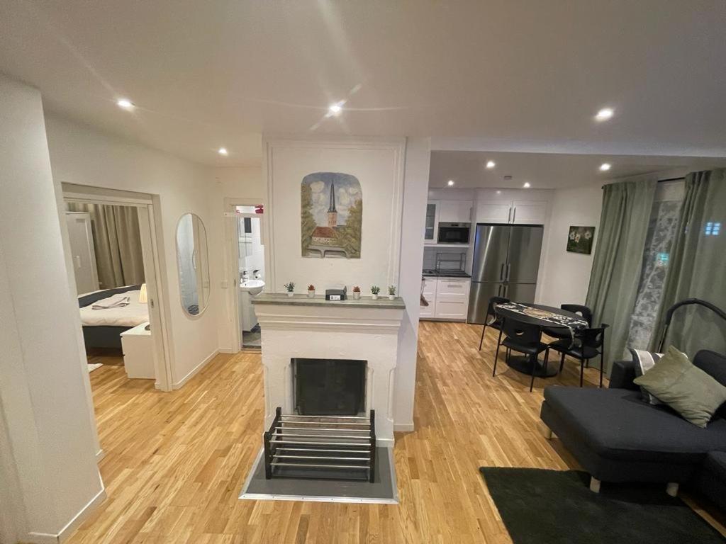 Noah Longstay Apartment เวสเตโรส ภายนอก รูปภาพ