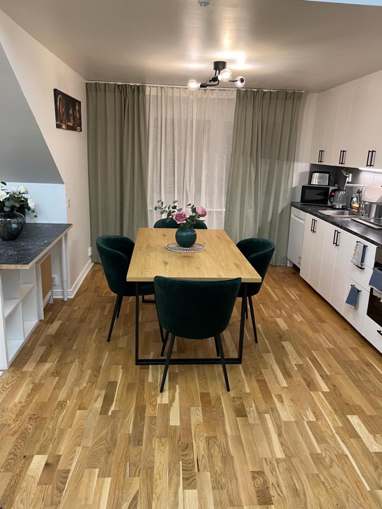 Noah Longstay Apartment เวสเตโรส ภายนอก รูปภาพ