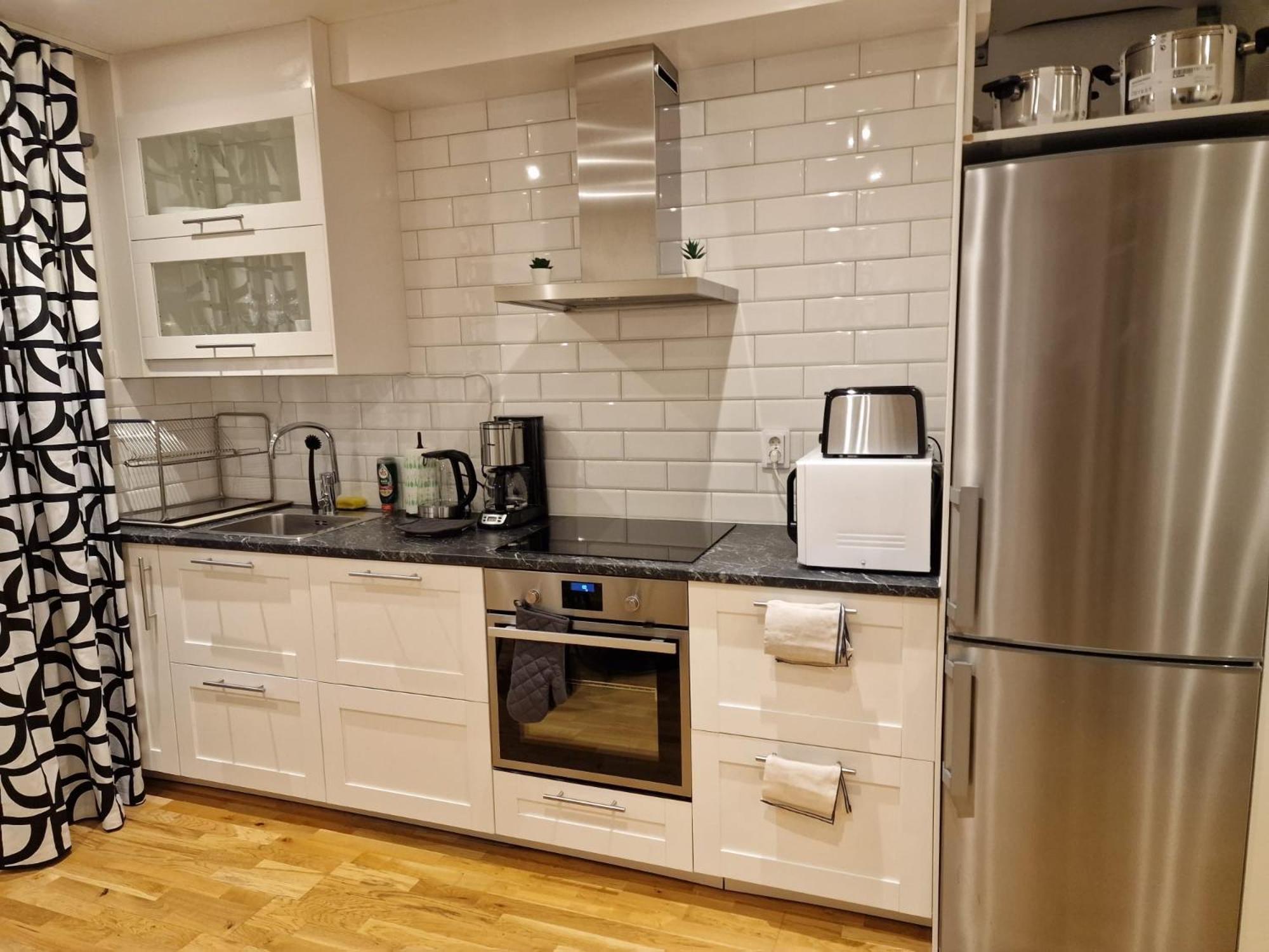Noah Longstay Apartment เวสเตโรส ภายนอก รูปภาพ