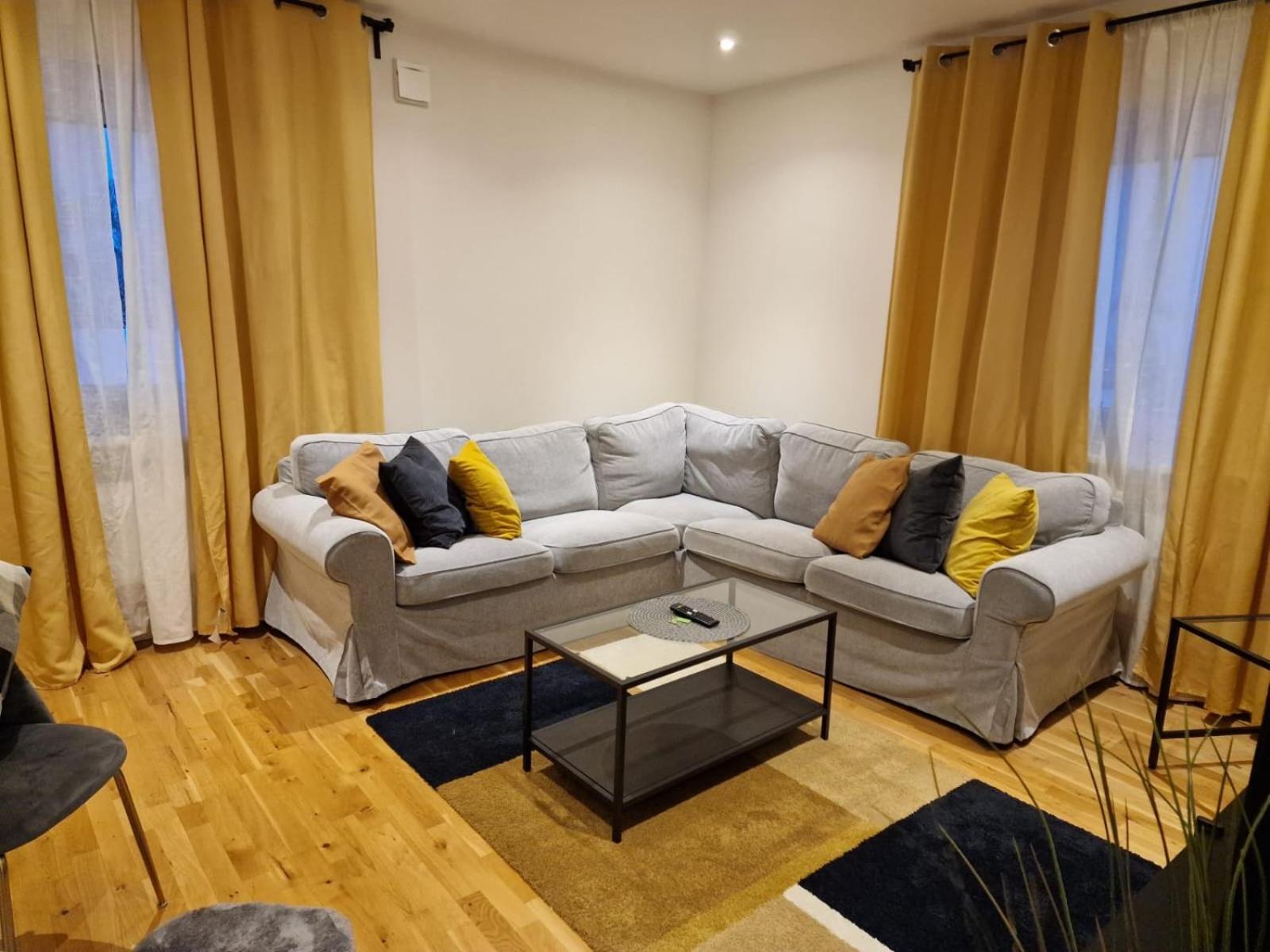Noah Longstay Apartment เวสเตโรส ภายนอก รูปภาพ