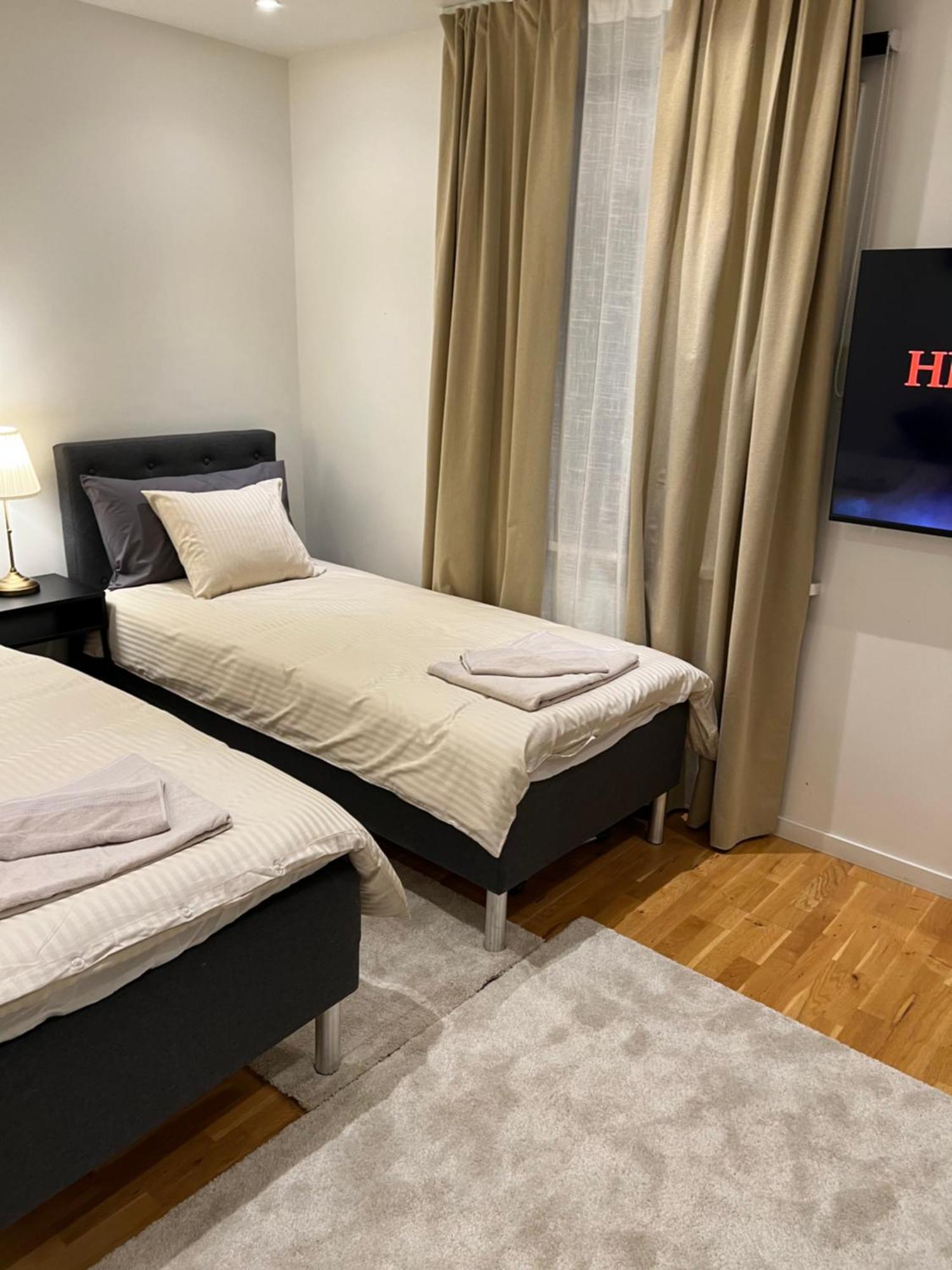 Noah Longstay Apartment เวสเตโรส ภายนอก รูปภาพ