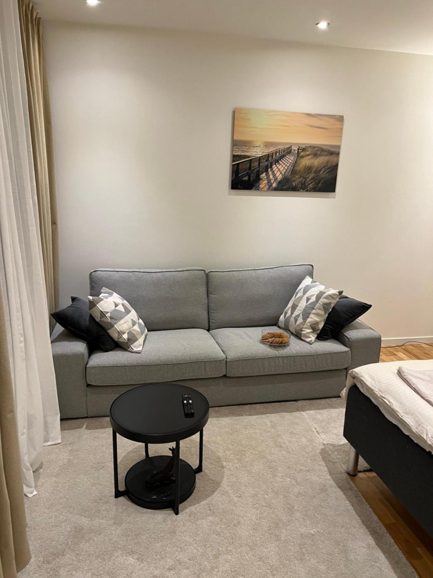 Noah Longstay Apartment เวสเตโรส ภายนอก รูปภาพ