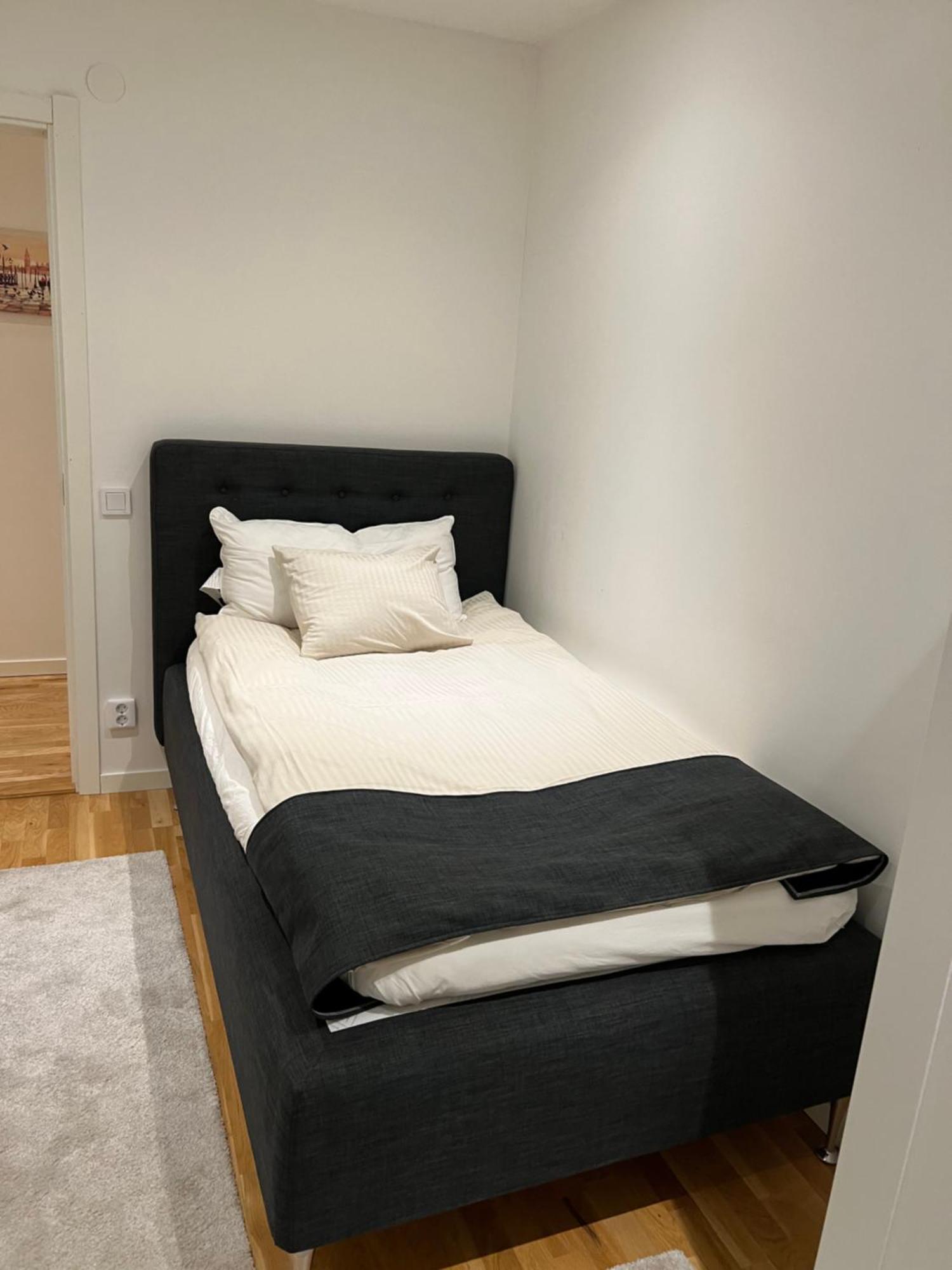 Noah Longstay Apartment เวสเตโรส ภายนอก รูปภาพ